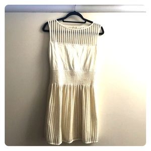 Max Mara dress but doesn’t have a tag